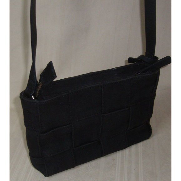 Lucky Brand Anae Black Woven Denim Crossbody Bag with Leather Strap & Charm - Picture 6 of 9